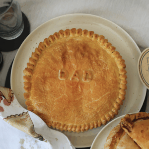 A 'DAD' Large Pie and Mug